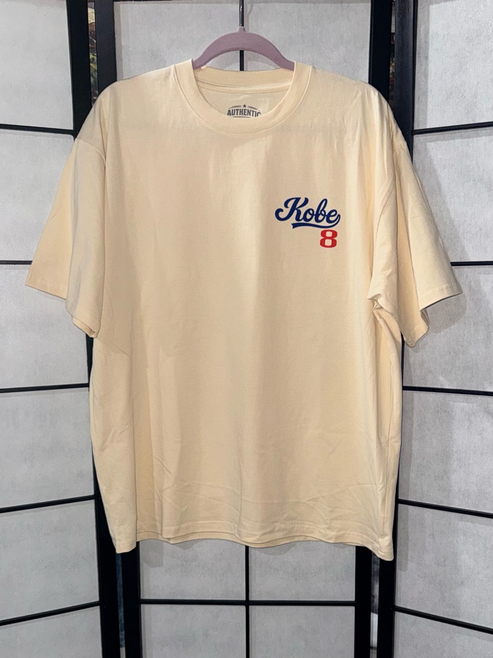 Kobe Bryant LA Dodgers Hat Oversized Cream Graphic T-Shirt Men’s Large NWT